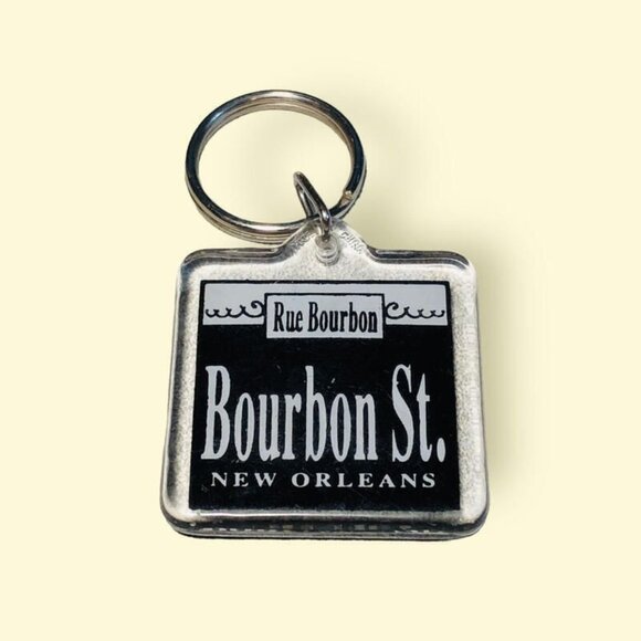Bourbon St. New Orleans Keychain Keyring Vacation Travel - Picture 1 of 2